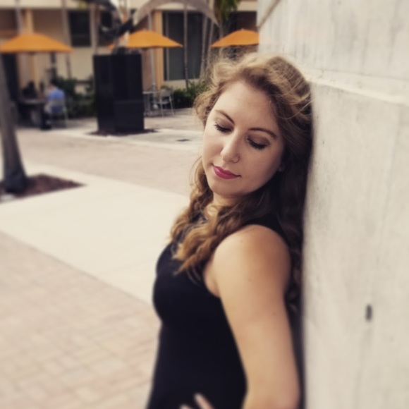 Meet your Posher, Caiti beth - Picture 1 of 1